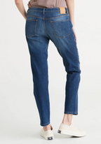 Performance Denim Girlfriend Jean