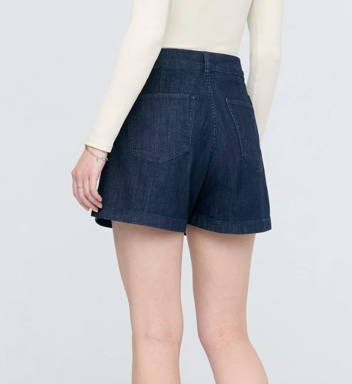 Performance Lite Pleated Shorts