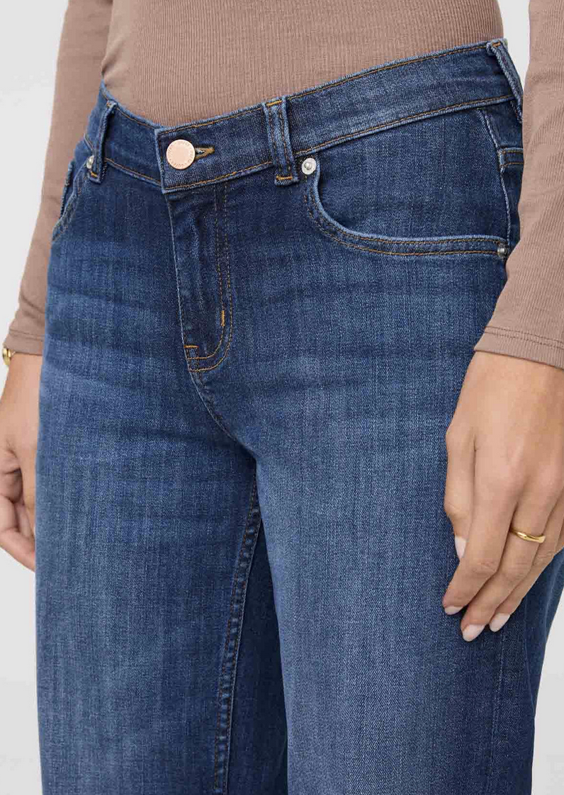 Performance Denim Mid Rise Straight