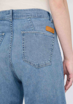 Performance Denim Lite Pleated Pant