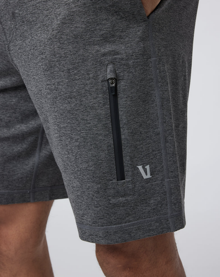 Sunday Performance Short 8"