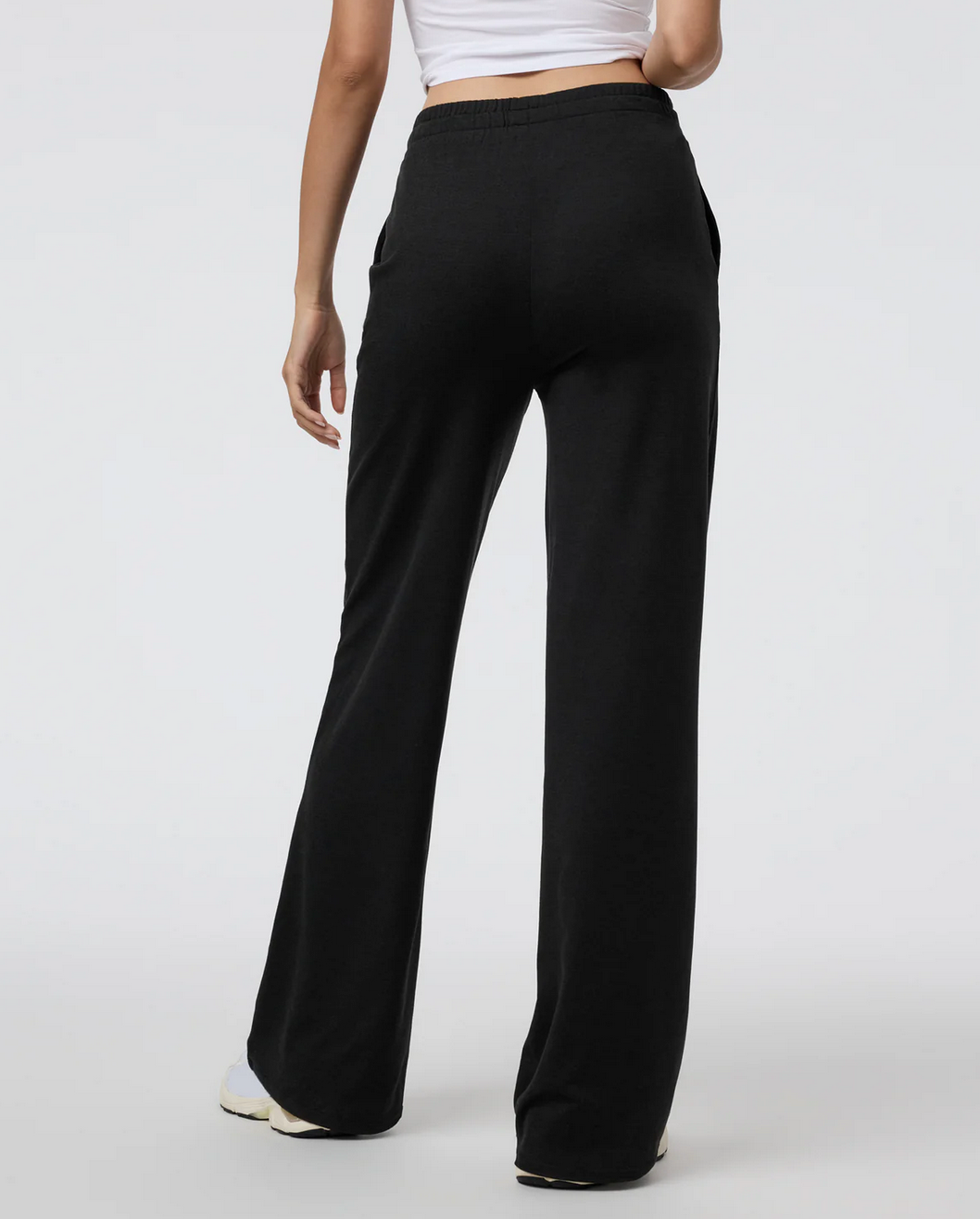 Halo Essential Wideleg Pant
