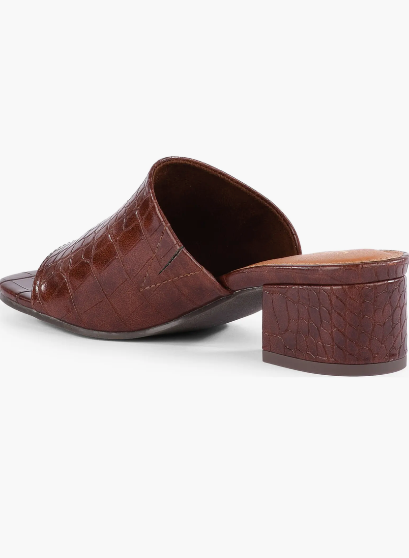Pepper Slide Sandal